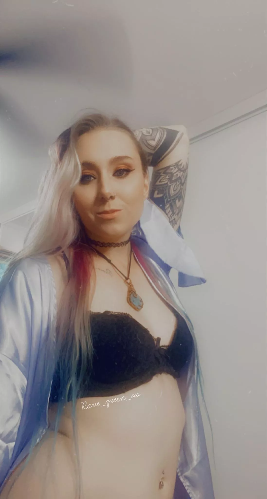 Your coloured, long haired goddess 💜