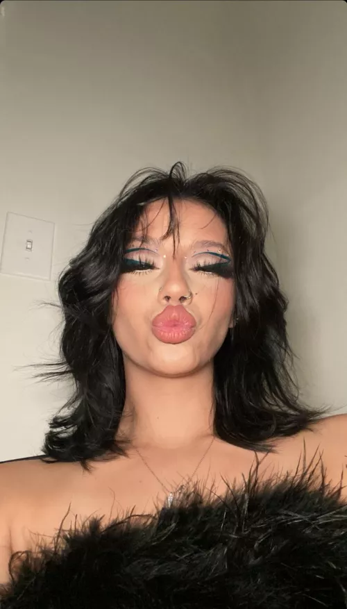 💋