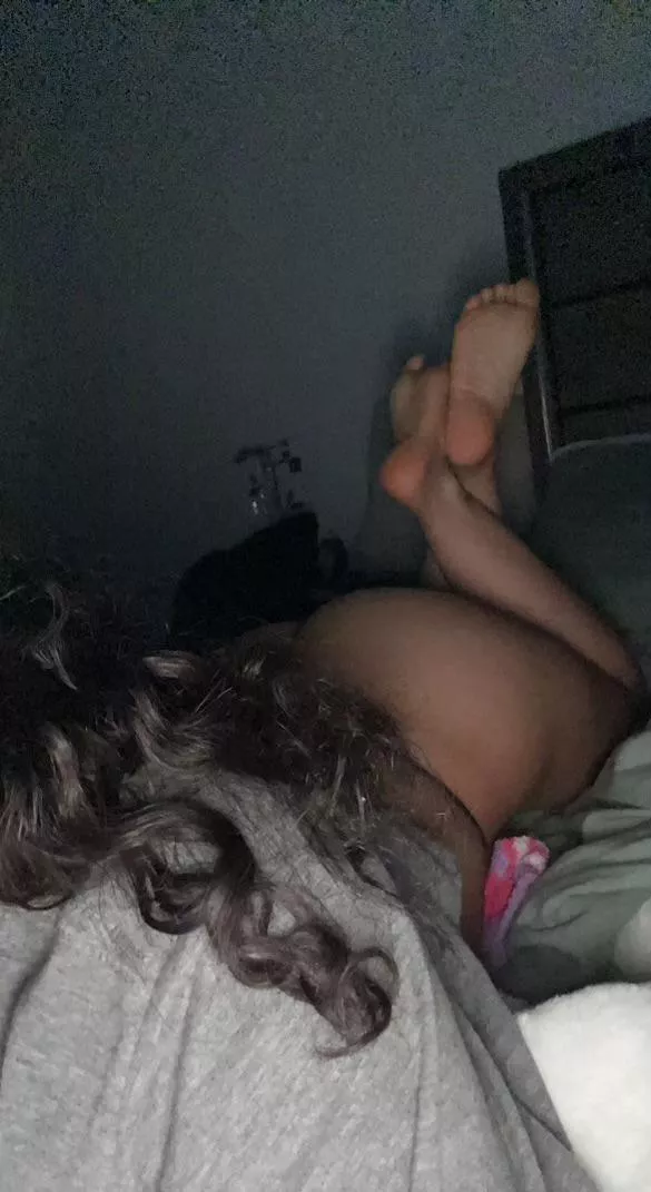 18 Petite F, would you let me stroke your 🍆💦