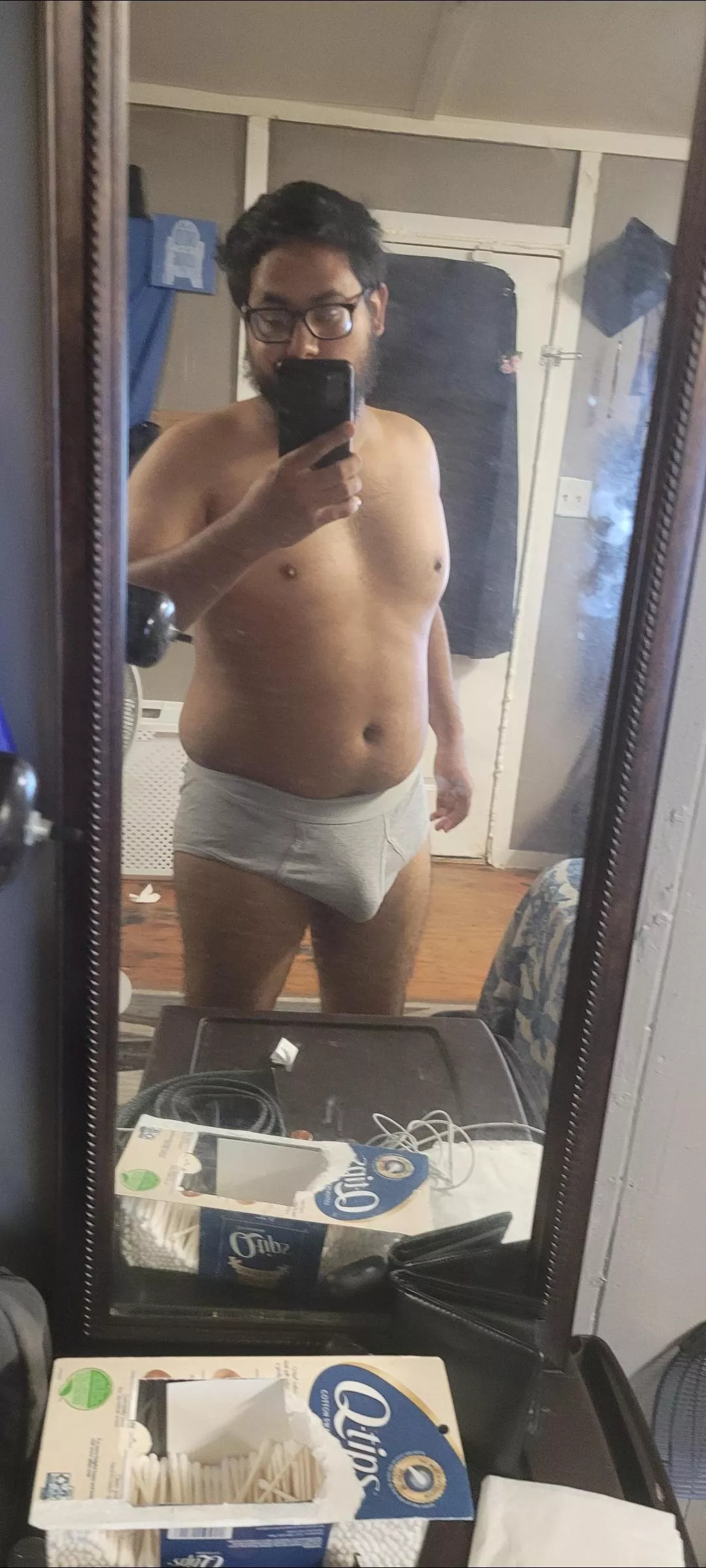 21m grizzly bear ready to cuddle