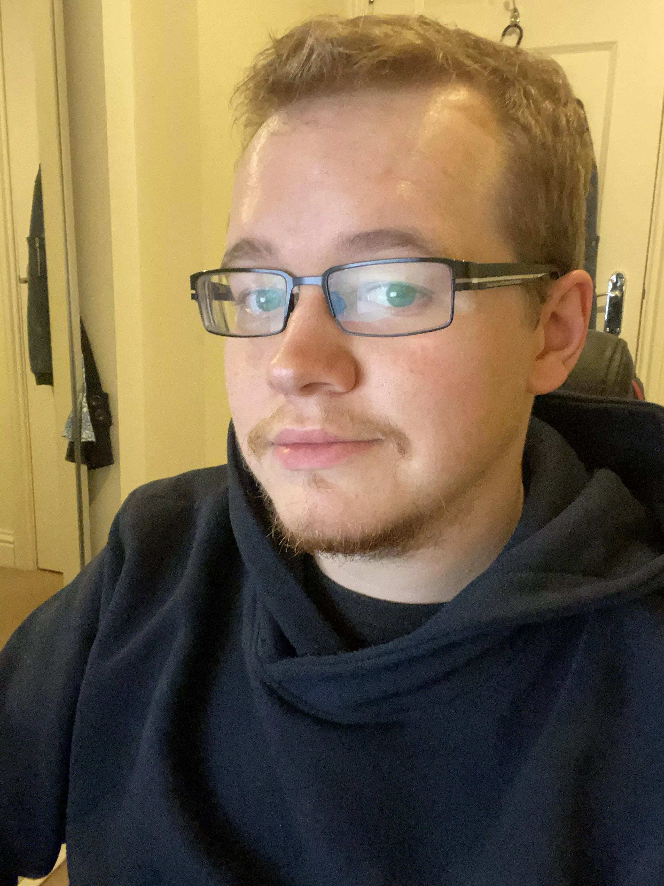 24 M. TGIF, I should be out dating but I’m already in a committed relationship with science 🧬