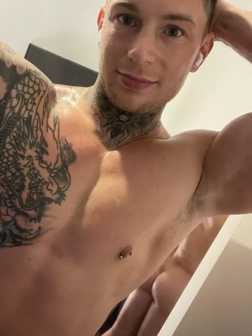 (29) enjoying Saturday