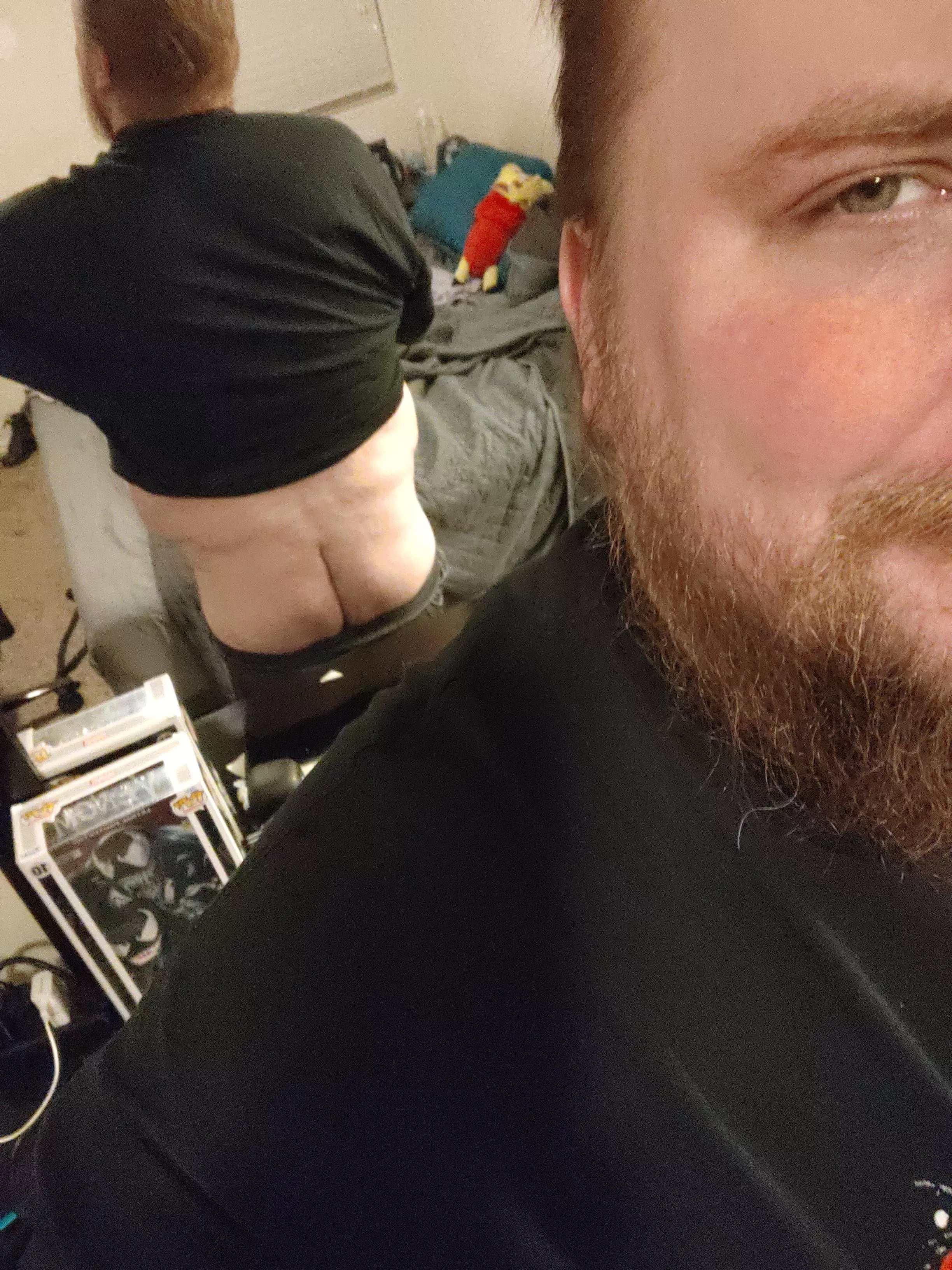 31 Chandler AZ area. anyone enjoy big cuddles with a small butt lol