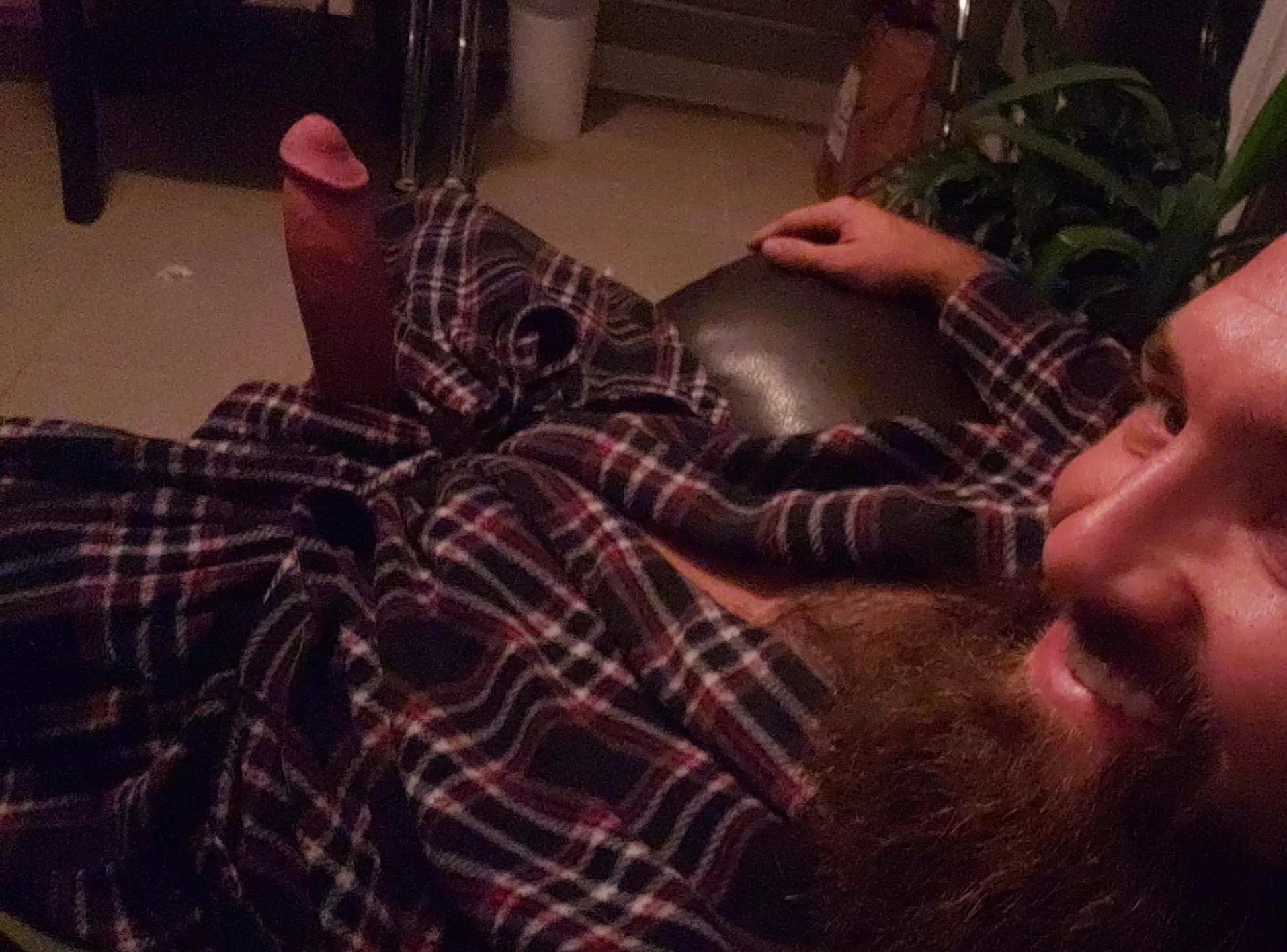 [35] Let's spend the weekend at home!!! Cum have a seat and we can decide what to do first!