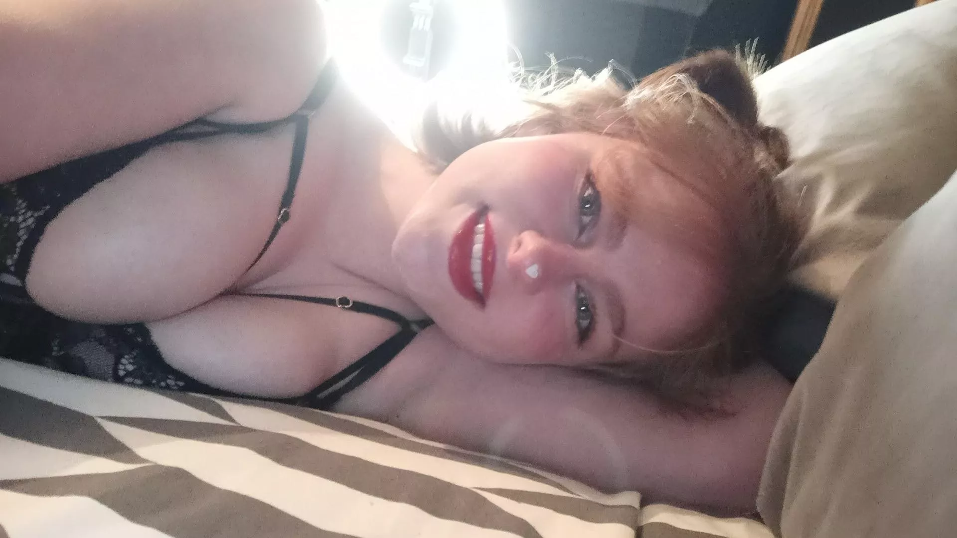 4'11 of pure sunshine 🥰💜