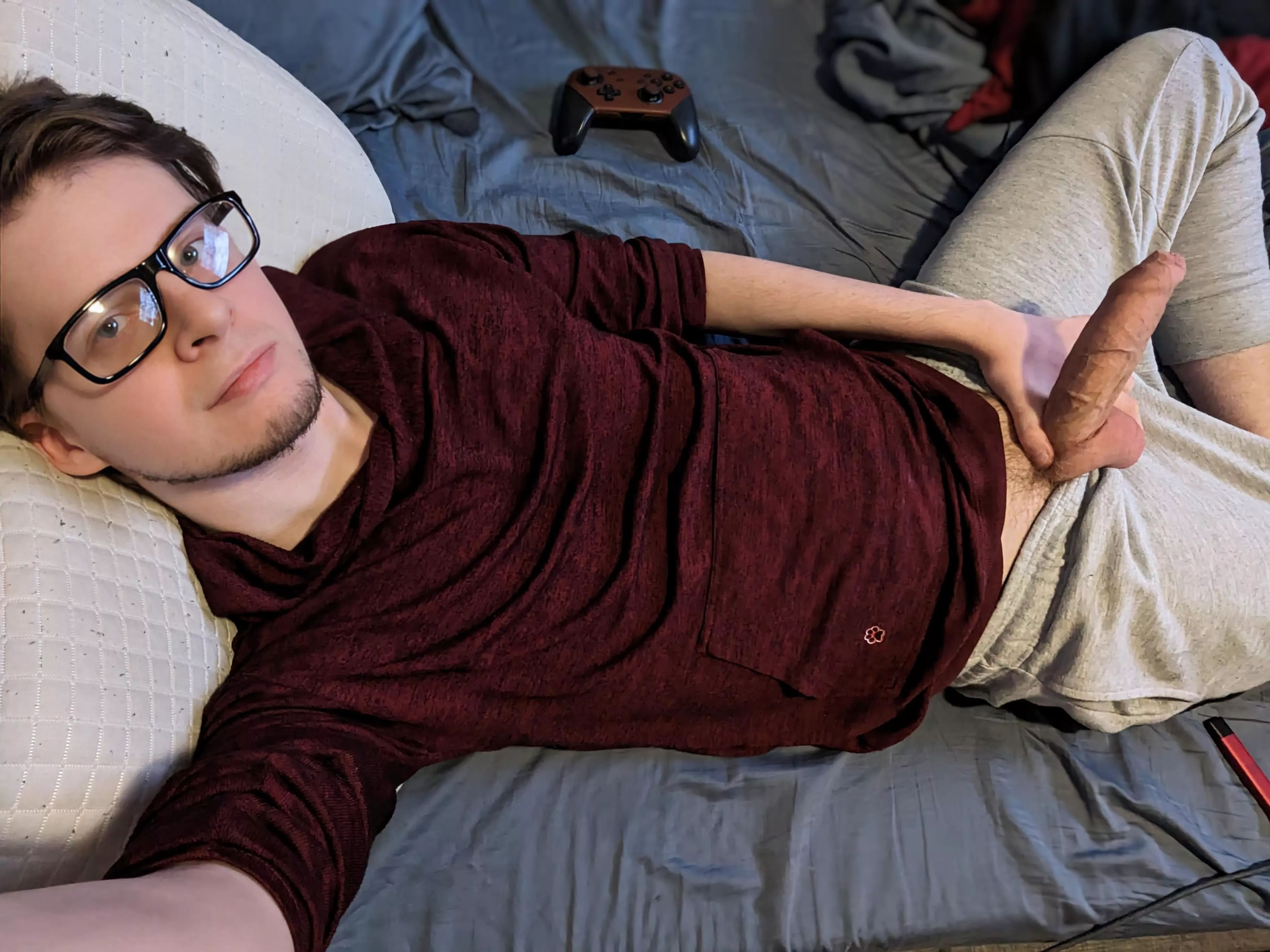 Am I doing grey sweatpants right?