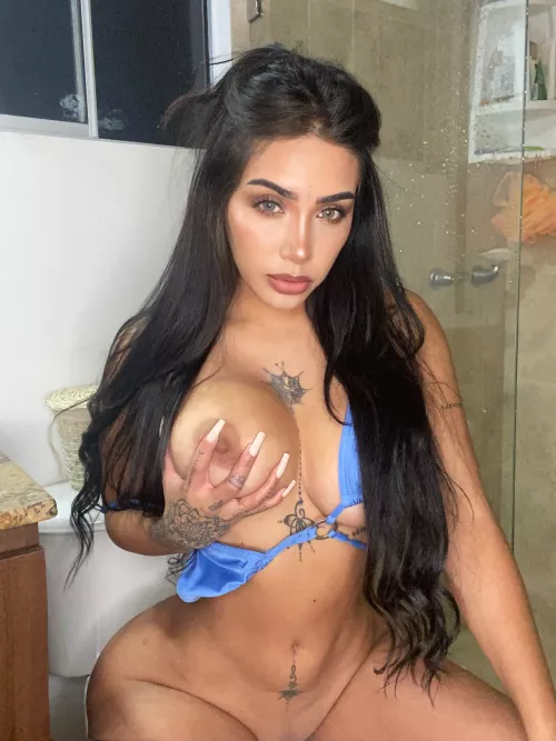 Are you a fan of Latin areolas?