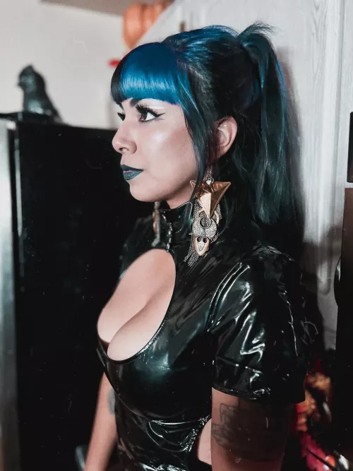 Feelin’ like a bionic doll 🤖