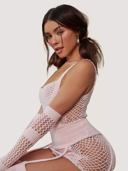 Feeling stressed and need Madison Beer or Hailee Steinfeld to help me out with that