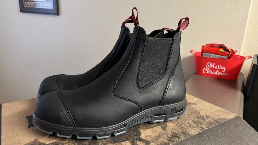 Gifted myself new work boots after completing paramedic school #newbootgoofin