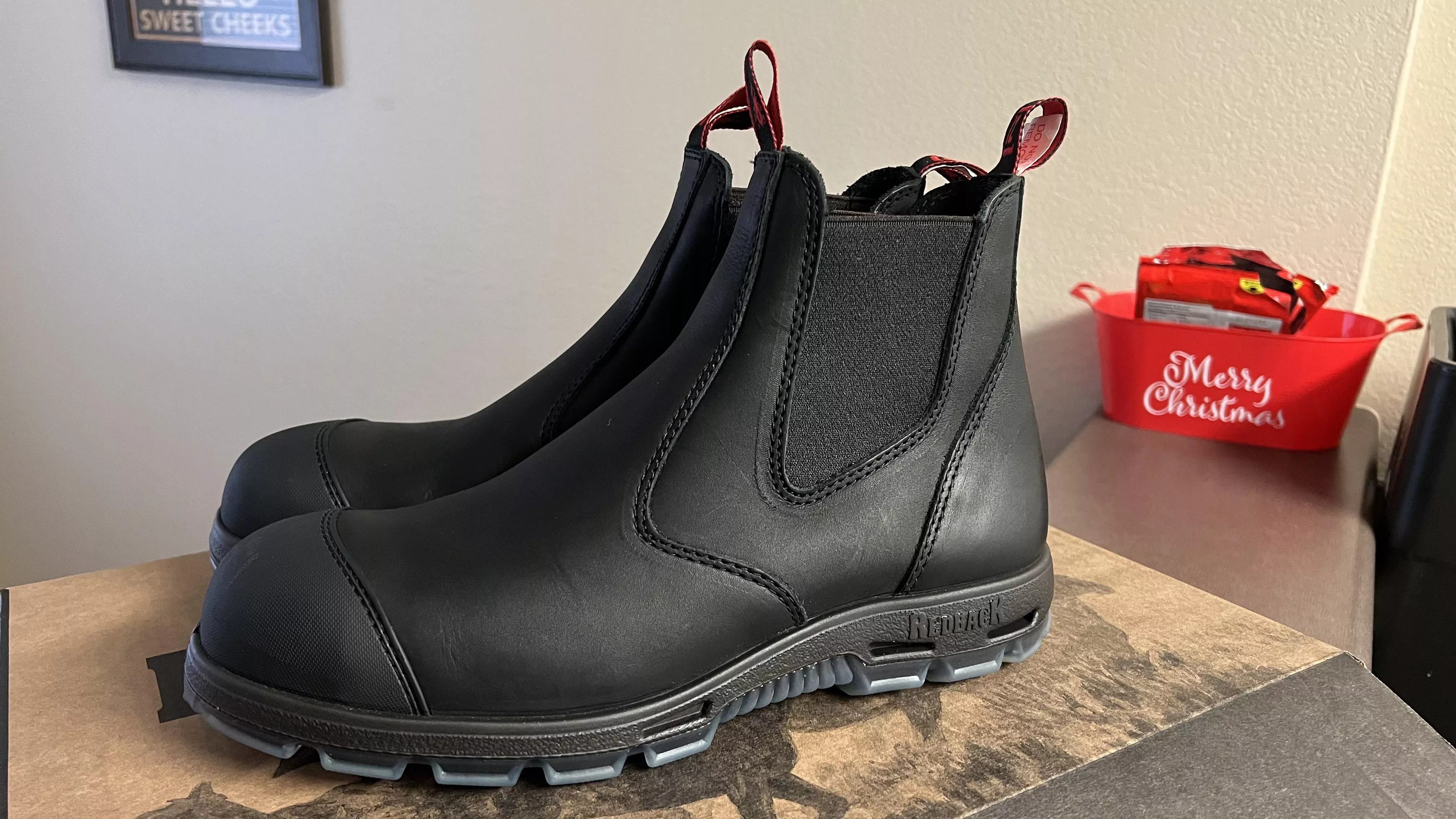 Gifted myself new work boots after completing paramedic school #newbootgoofin