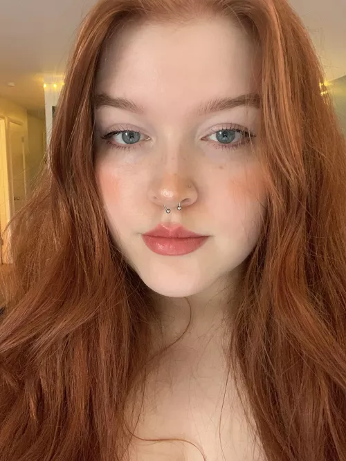 Happy Saturday! Here’s a simple selfie 🦊