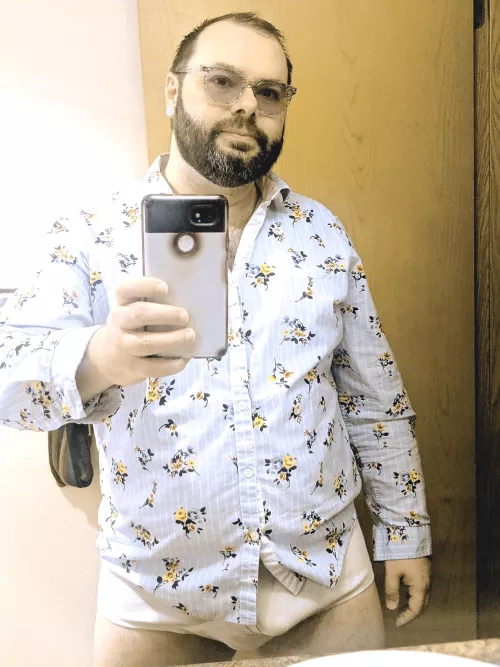 I Kept This Old Phone For The Camera.