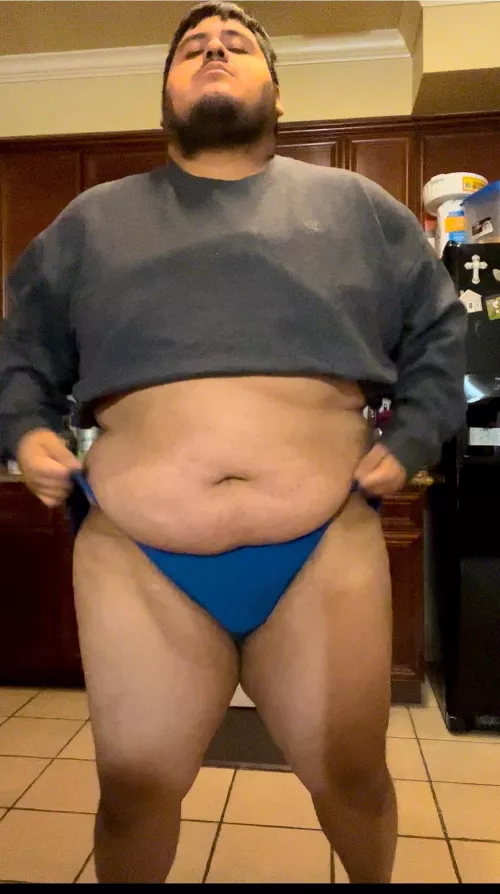 I like this color on my skin tbh