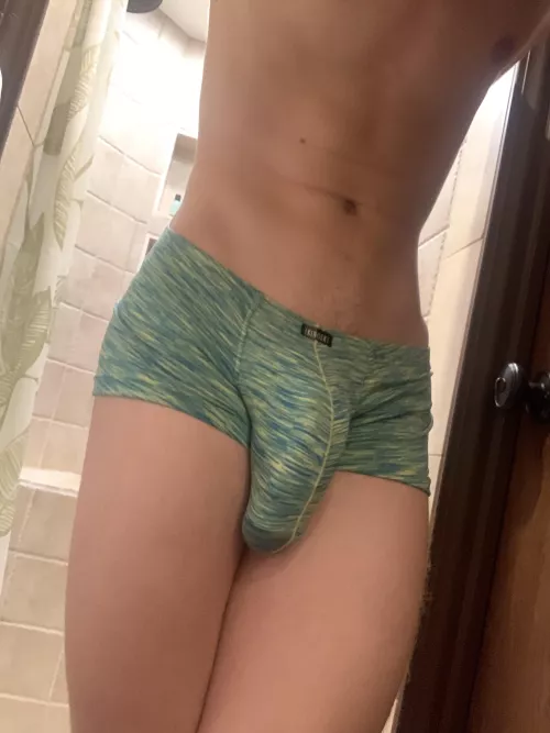 Ikingsky pouch bulge 2