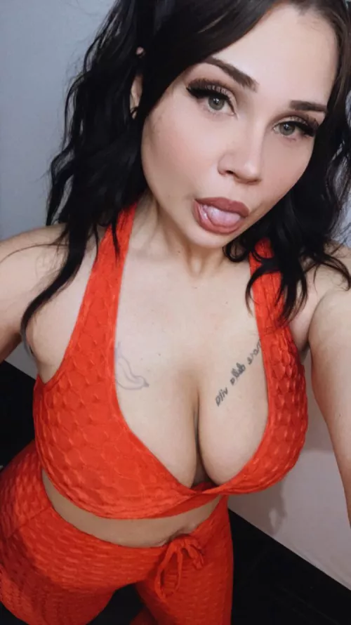 Im aching to show you more 🥵😈