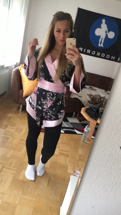 Is it possible to get noticed here when fully clothed?