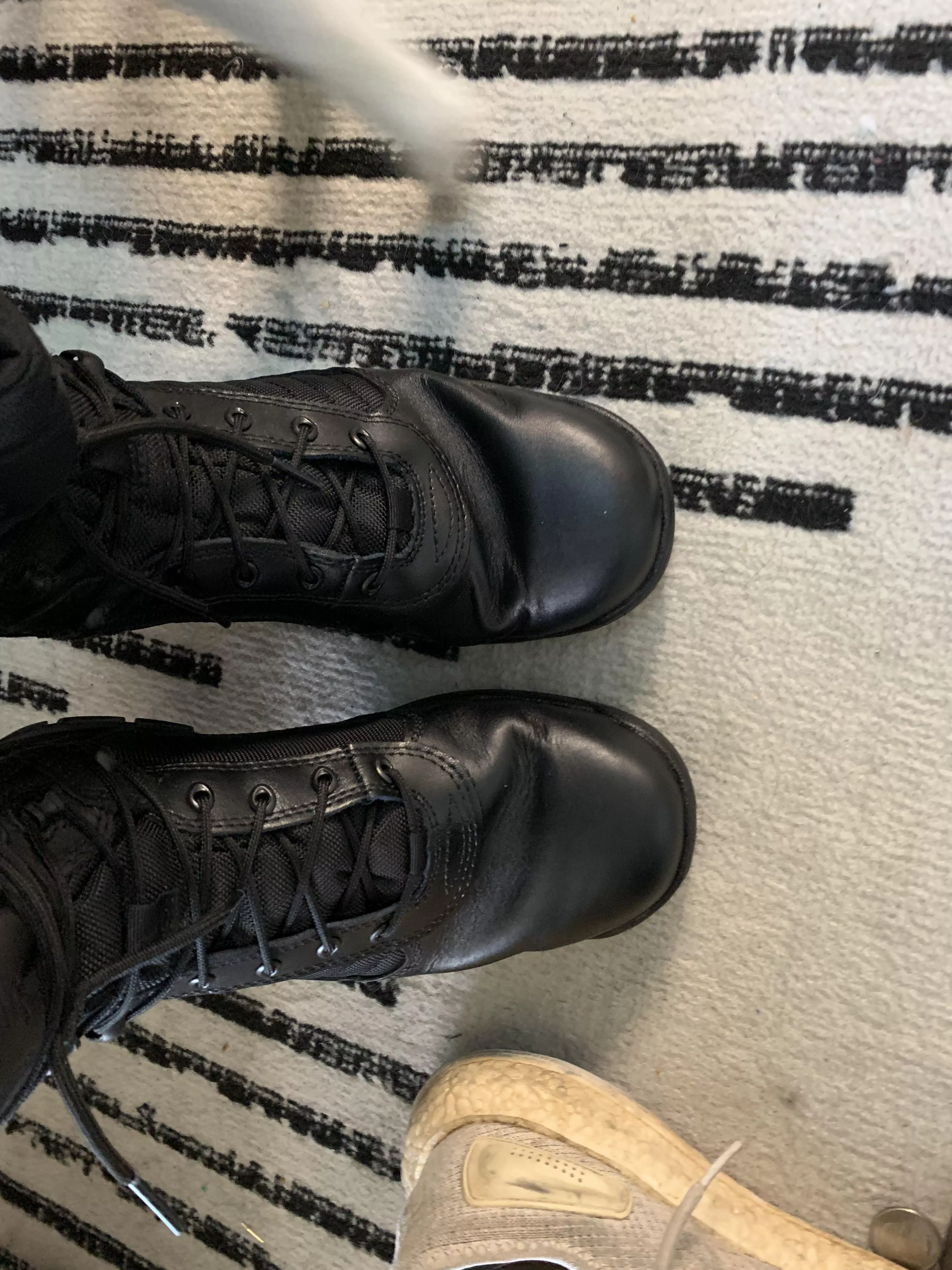 Is this too much crease for walking ? Should I go down a half size?