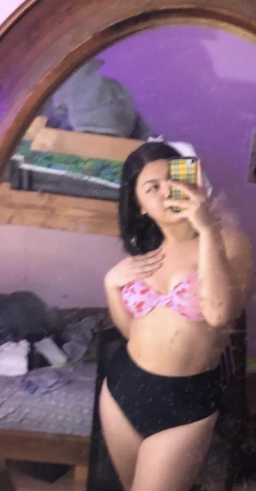 let’s see how many pictures i could get with your cocks on me 💖