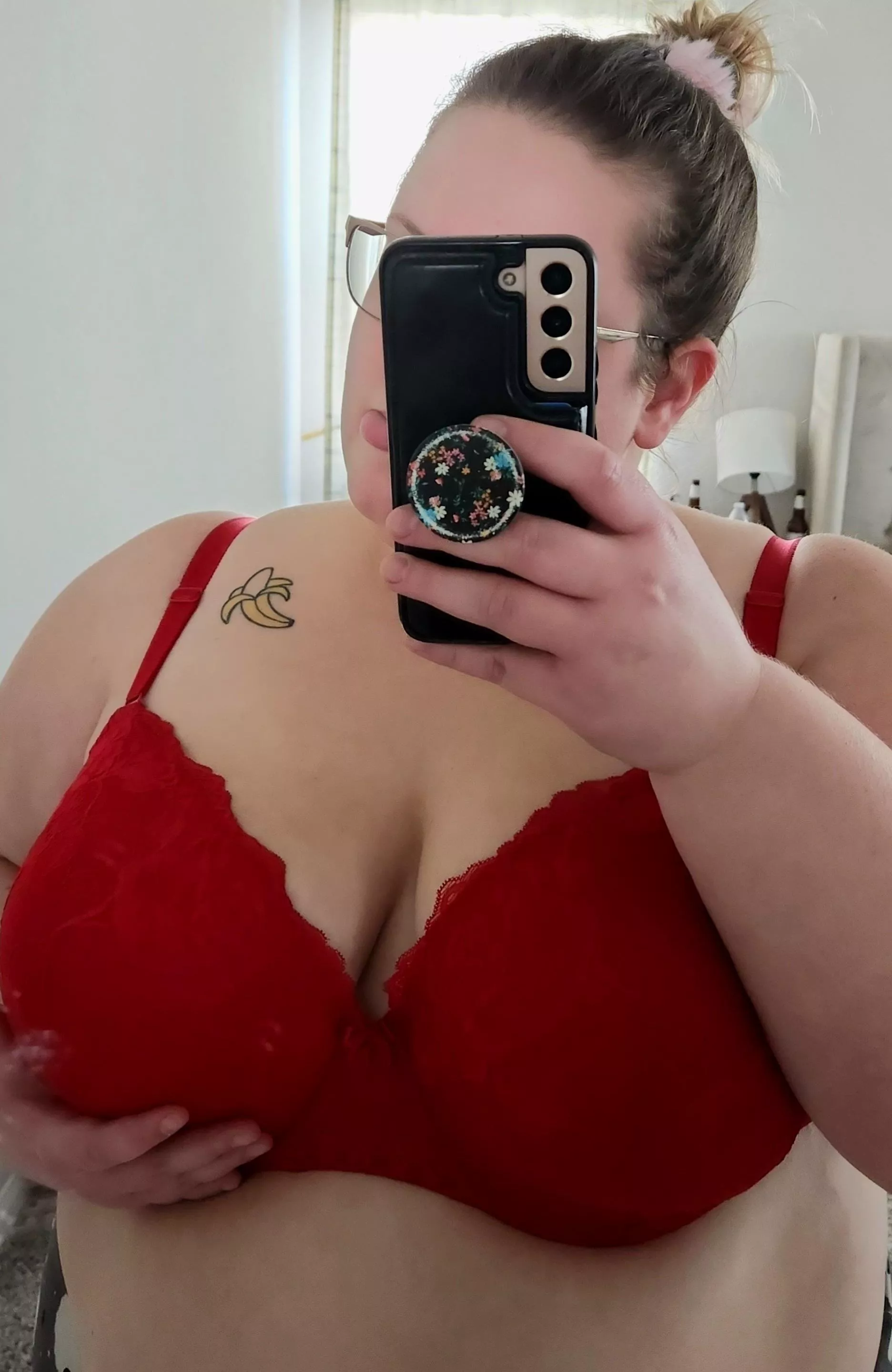 Loving this red bra 💯❤️ DDD