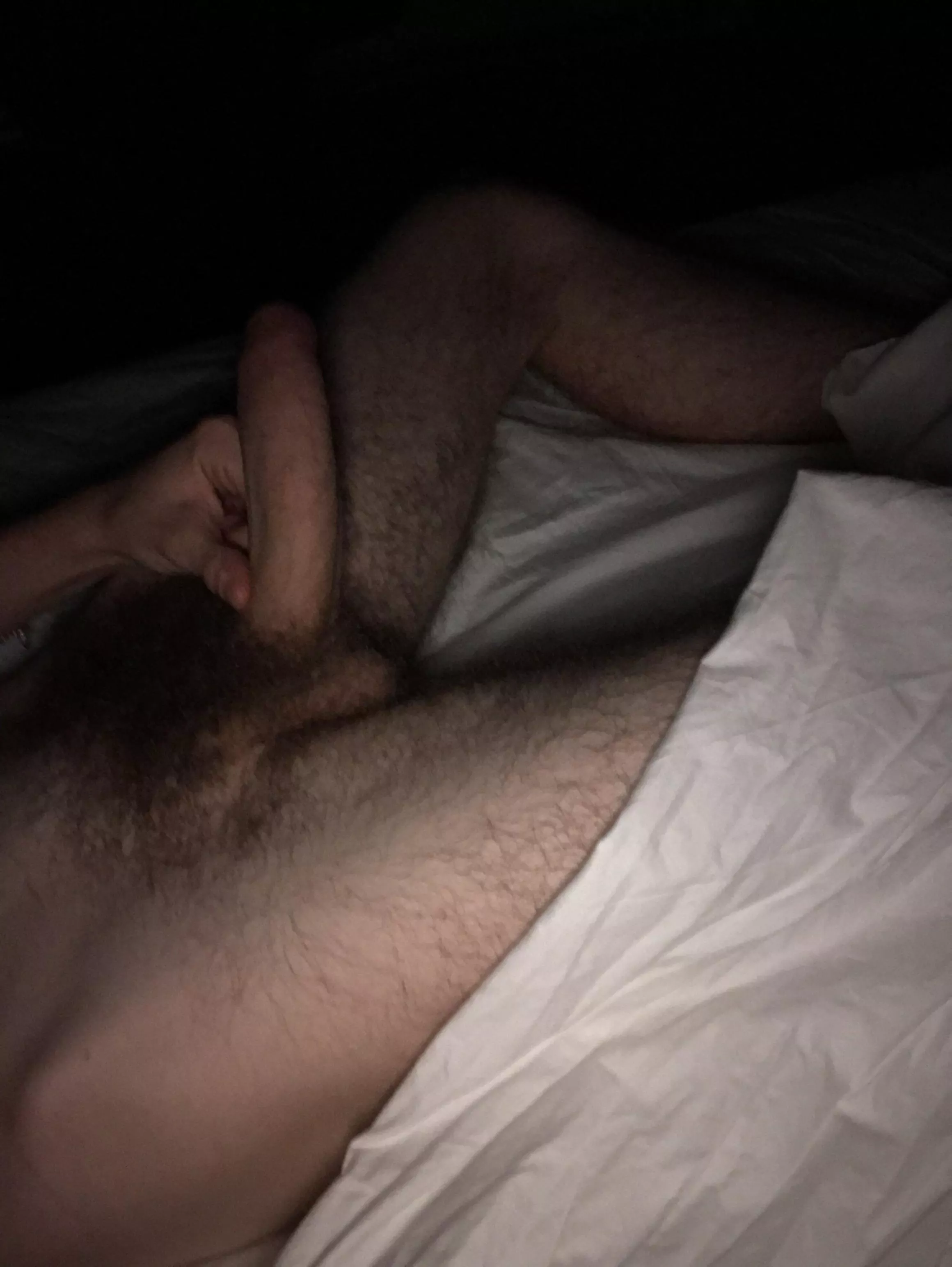 Message me and help me cum