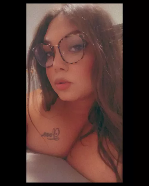 Mixed BBW! How can I catch a man’s eye and make him want me? Home town guys DONT like heavyset woman. 🥴