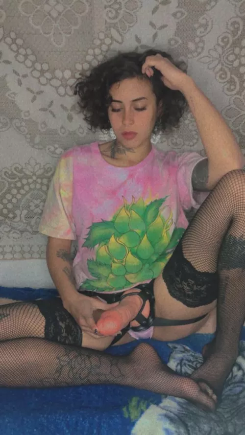 Mommy's ready for your ass😈