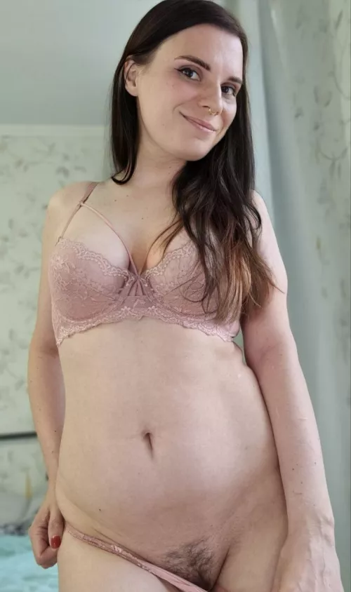 my dof and curvy mombod need your strong hands to feel loved