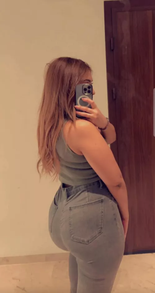 My lovely slutty gf (22yo) who want to be shared