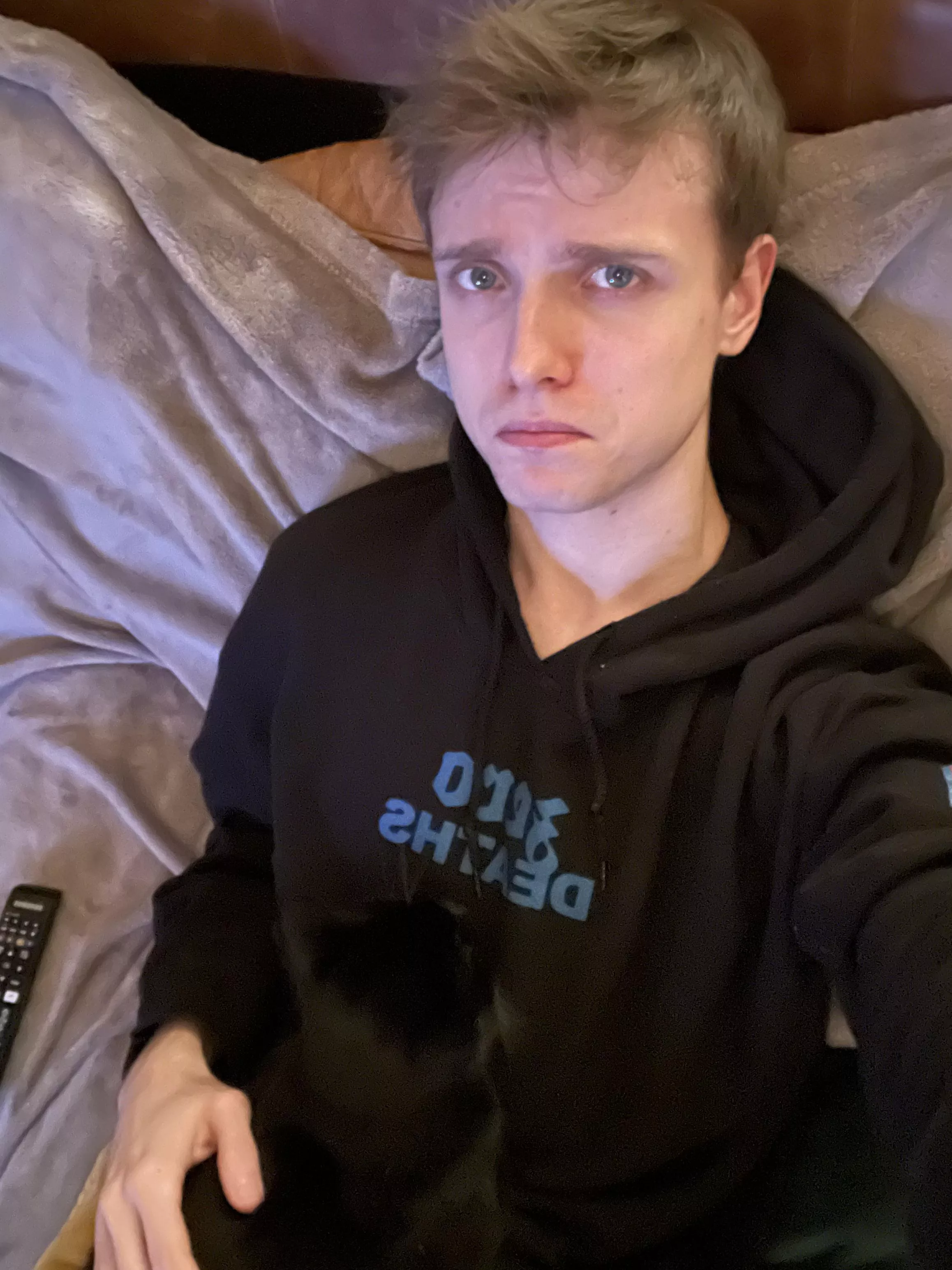 Need a gaming buddy (EU). Will heal the shi out of you