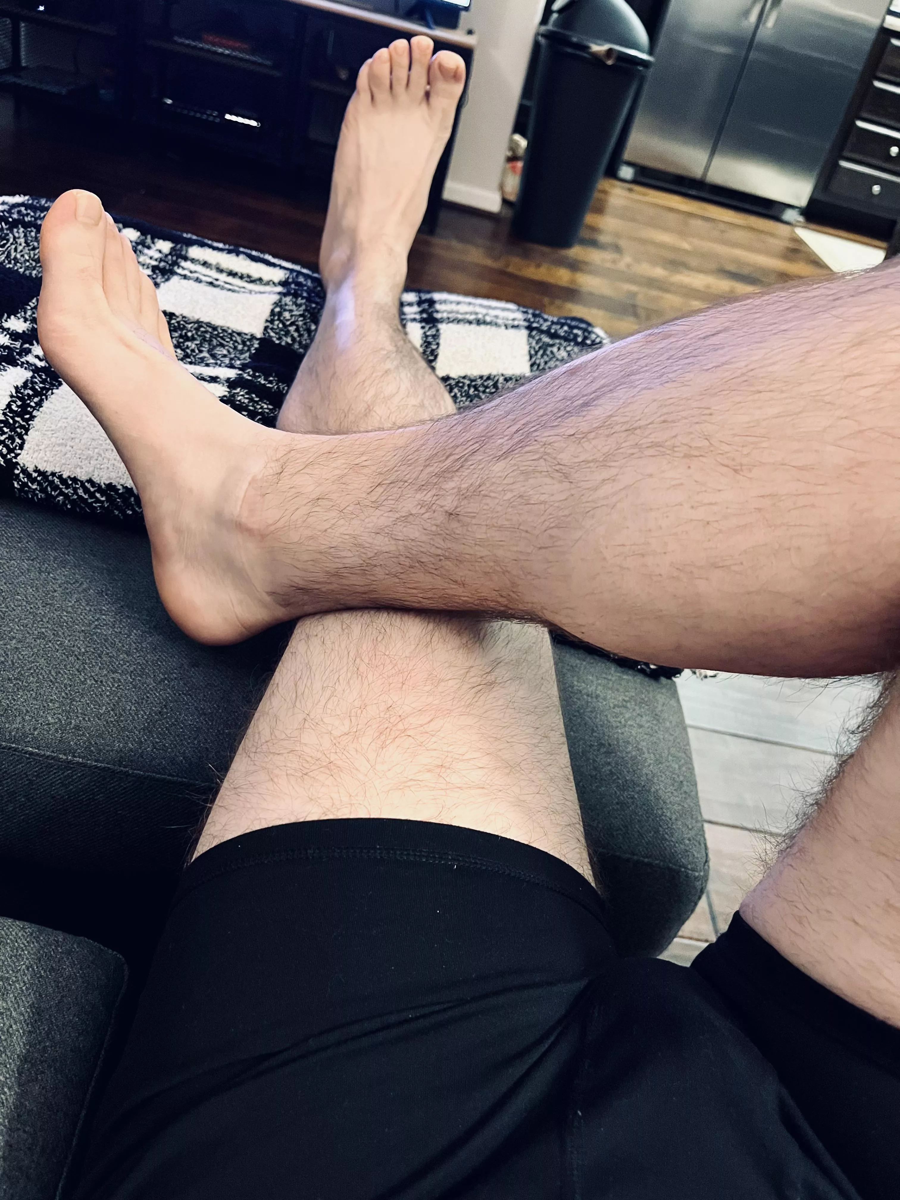 New accepting new footstool applications 👌🏽👉👣