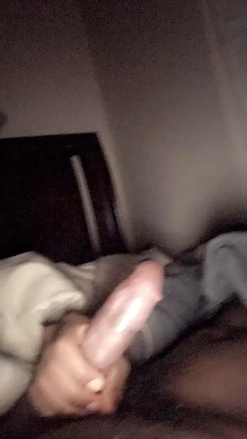 on camp arifjan need good head pm i can host