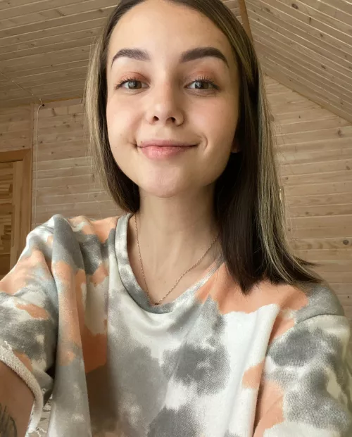 React if you'd like to receive some nudes 🙈