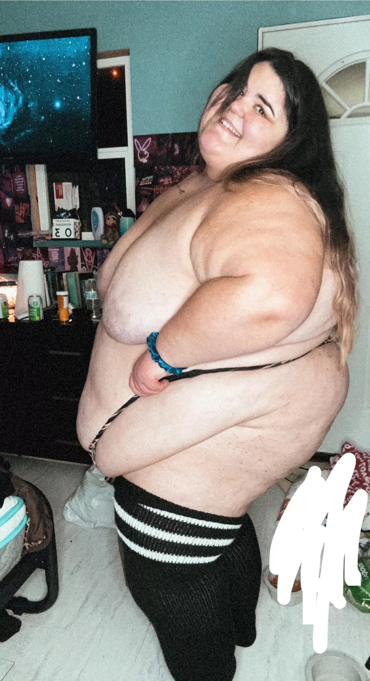 See anything you like baby? 😜