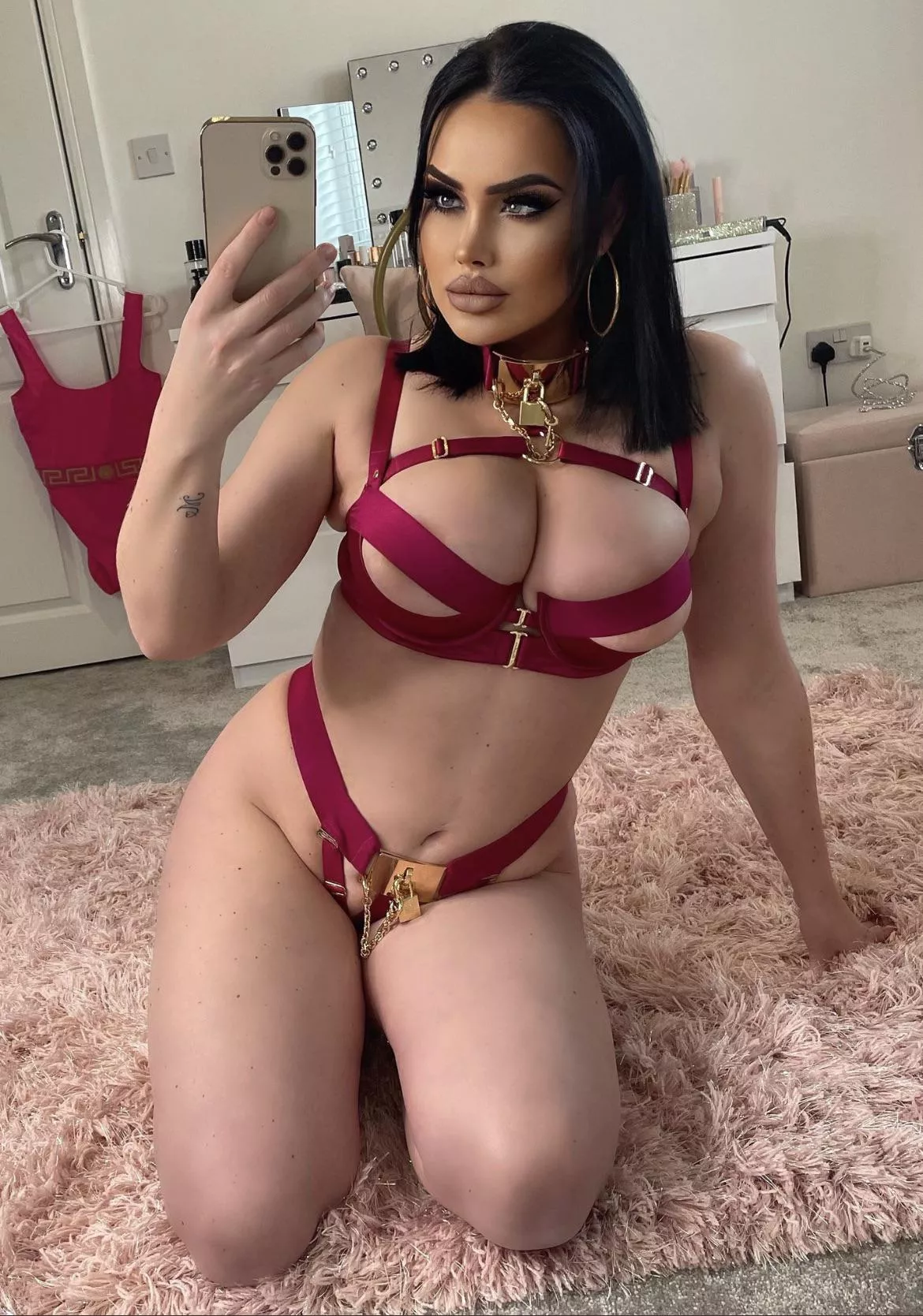 Sissy’s like you need to lock their little dicks in chastity!!