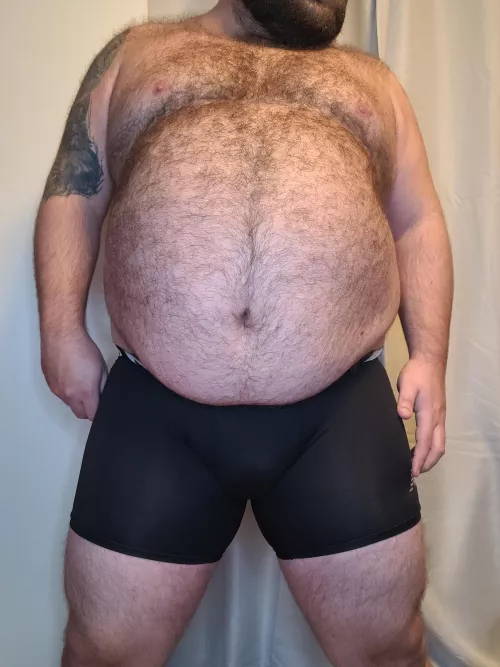 So happy communities like this exist to appreciate hairy men. I was self conscious about my fur for the longest time.