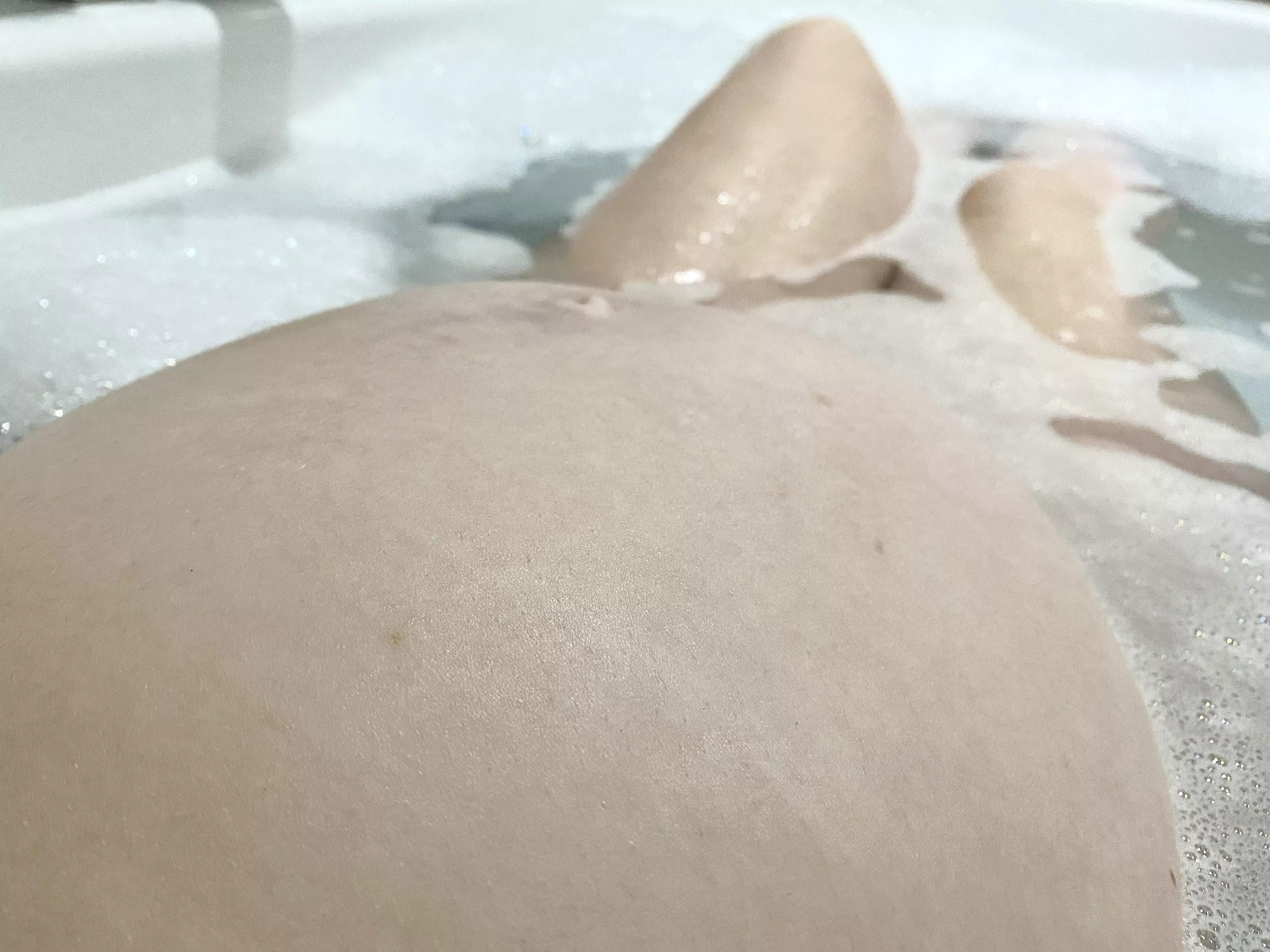 So much belly 🤰🏻