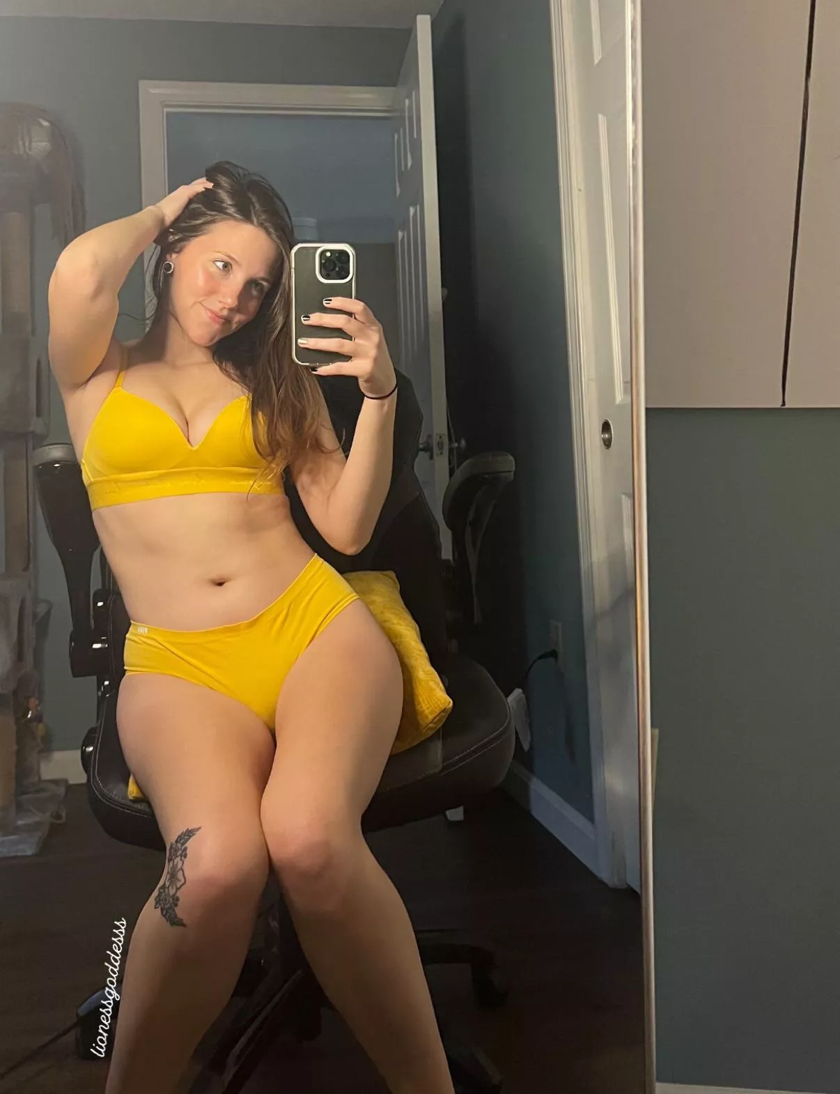 They say that kissing is a language of love, would you mind starting a conversation with me?😏