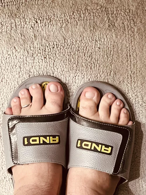Thicc toes