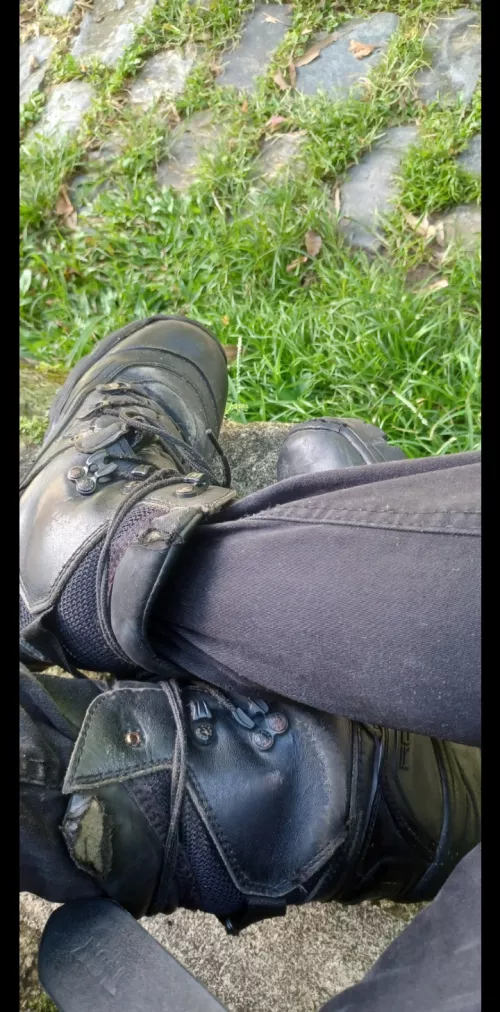 Time's been rough with 'em, but they were my first pair of boots and I just can't stop loving 'em. :3