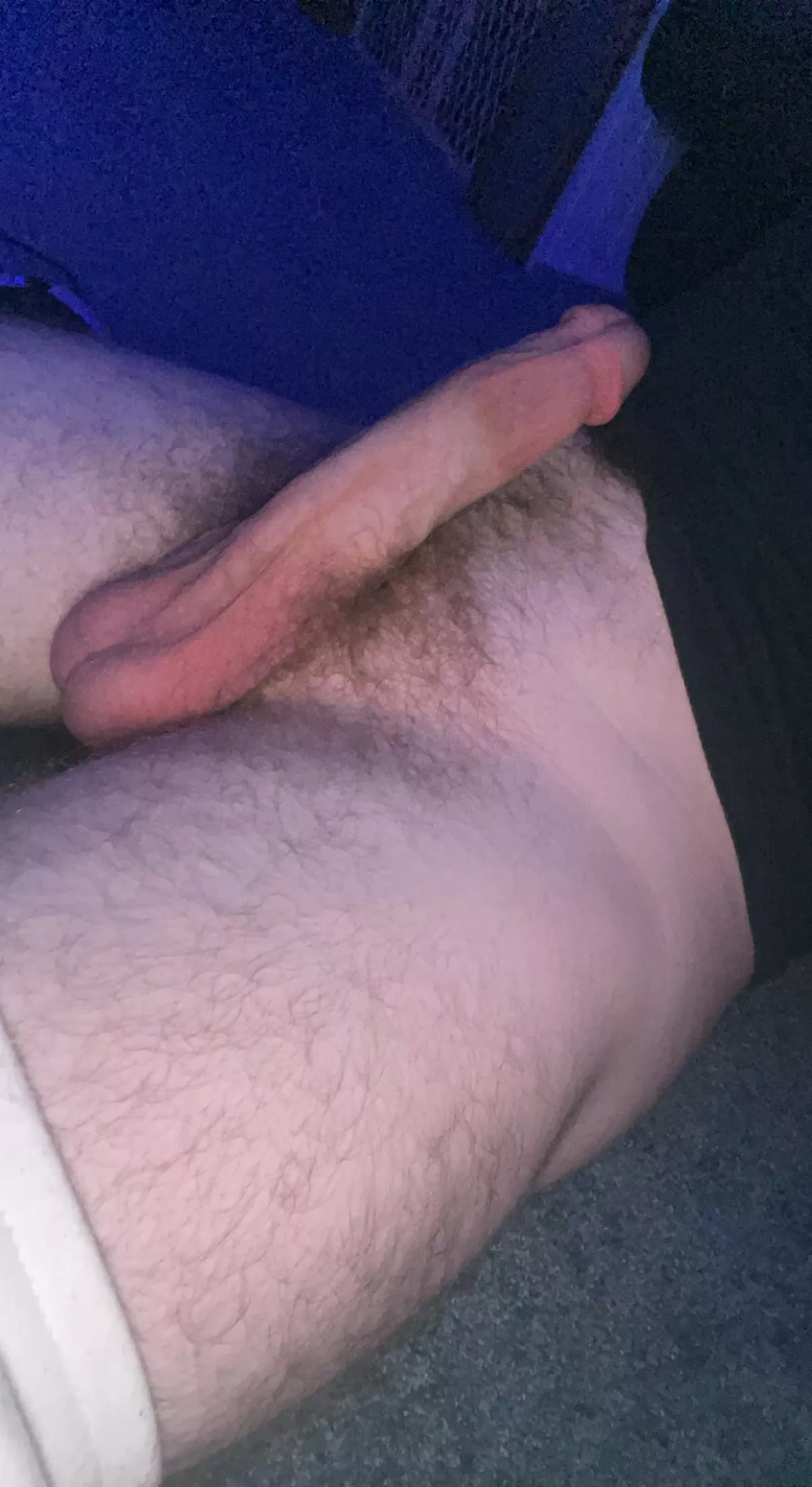 Who wants to see this dick cum???