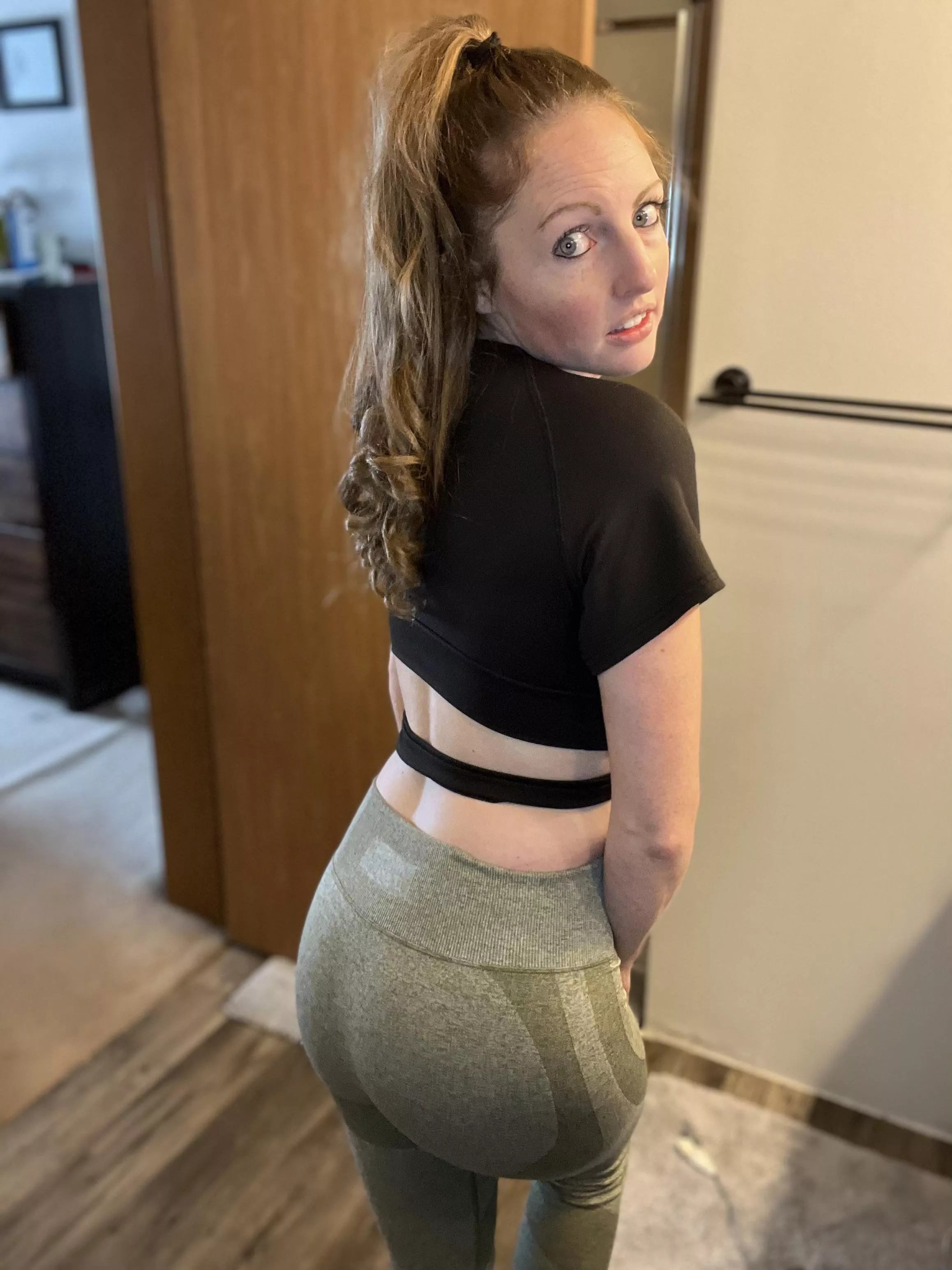 Wishing I was in warmer weather i love crop tops!