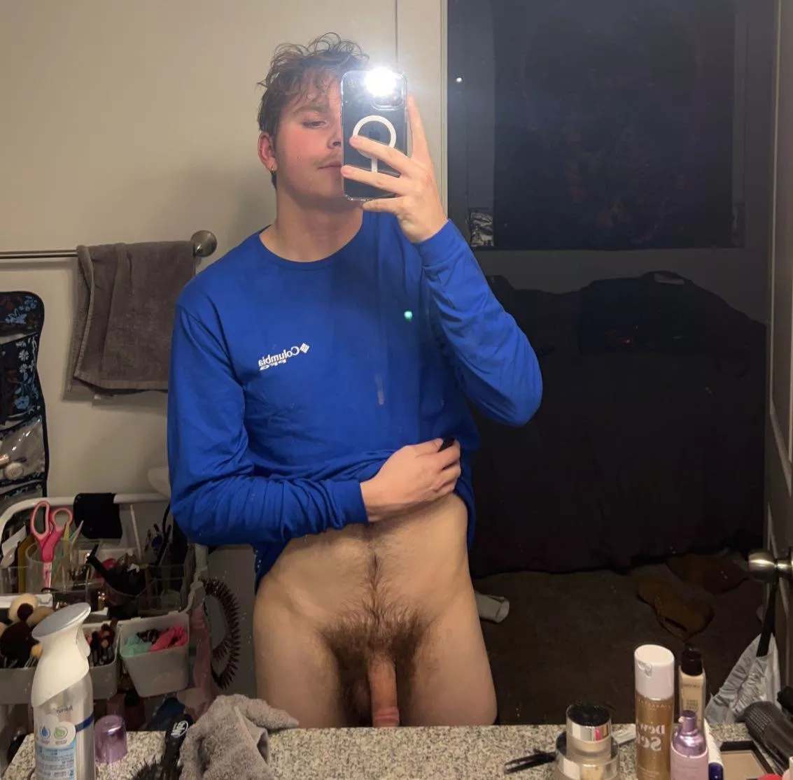20 Been told I have nice pubes, lmk