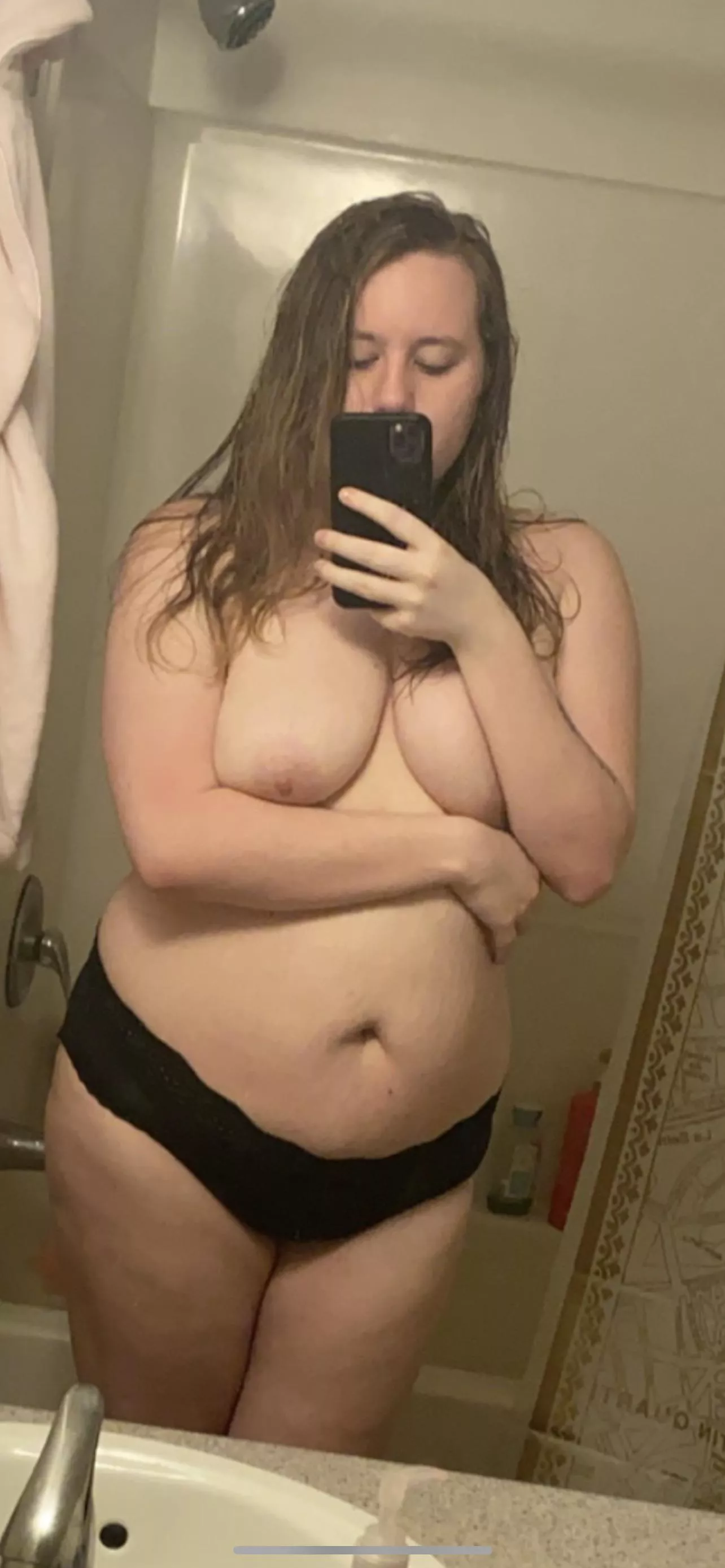 A mirror selfie for you all 😘😘😘