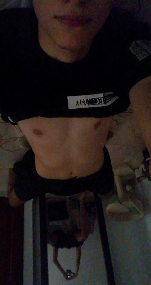 Any dad for this boy? ☺️