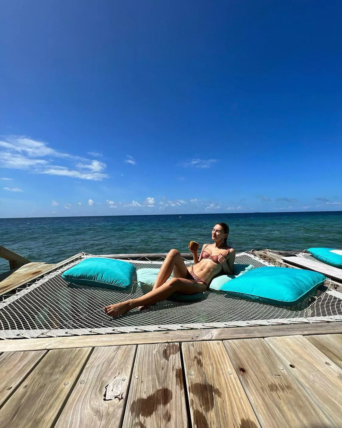 Anybody into German model Stefanie Giesinger? Totally weak for her and need help to tribute her.