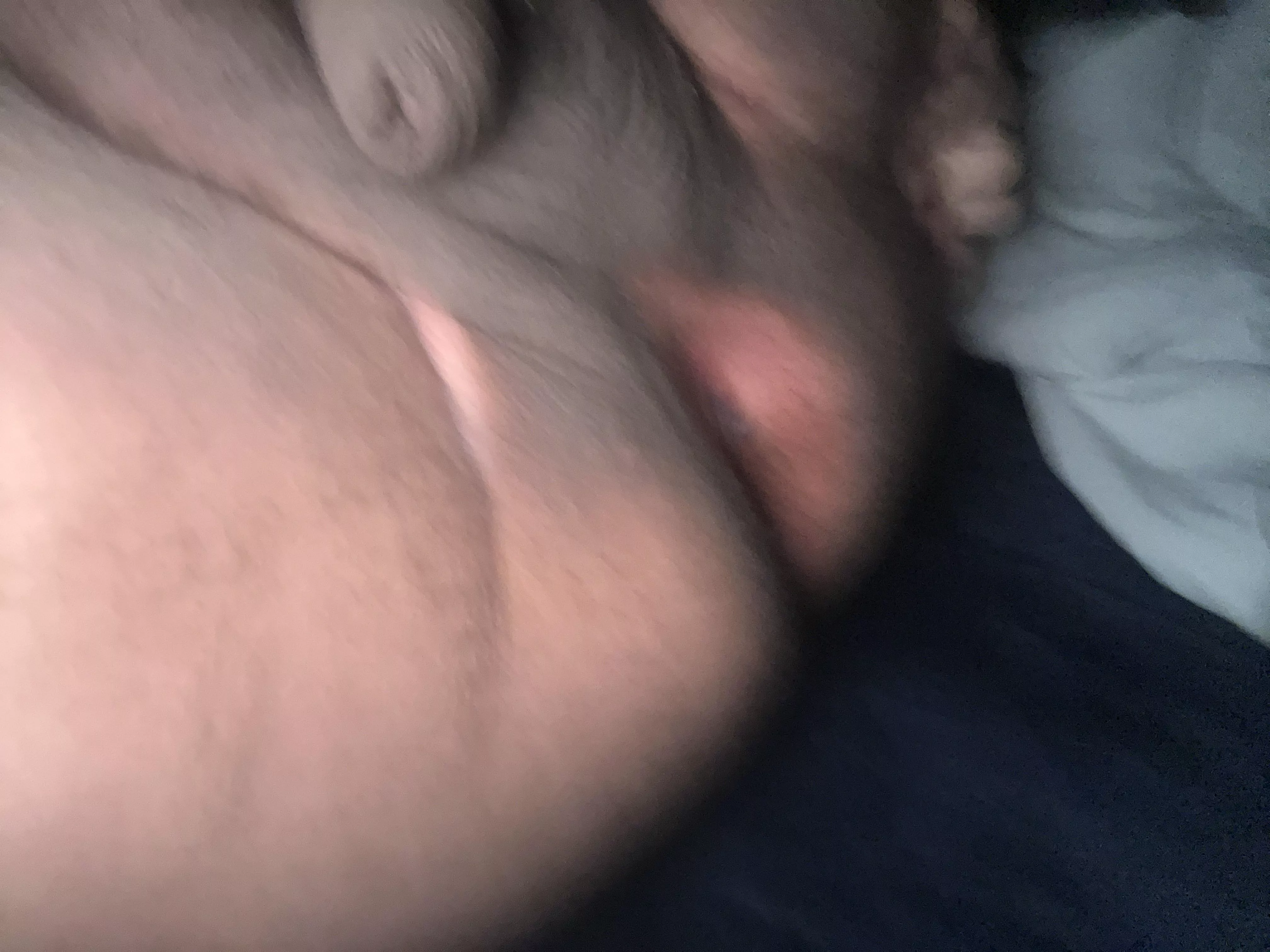 Anyone wanna cum and jerk