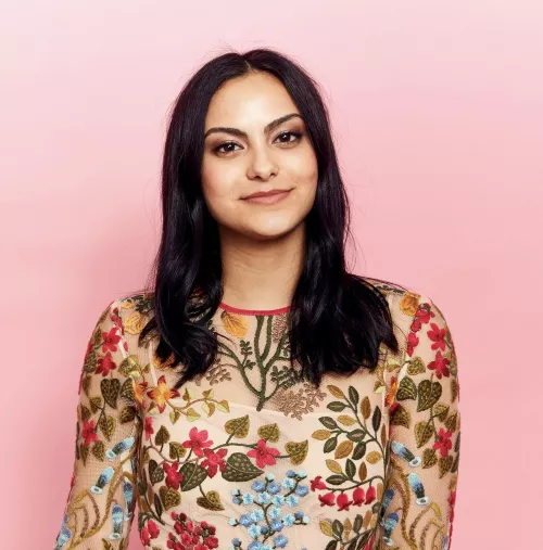 Camila Mendes