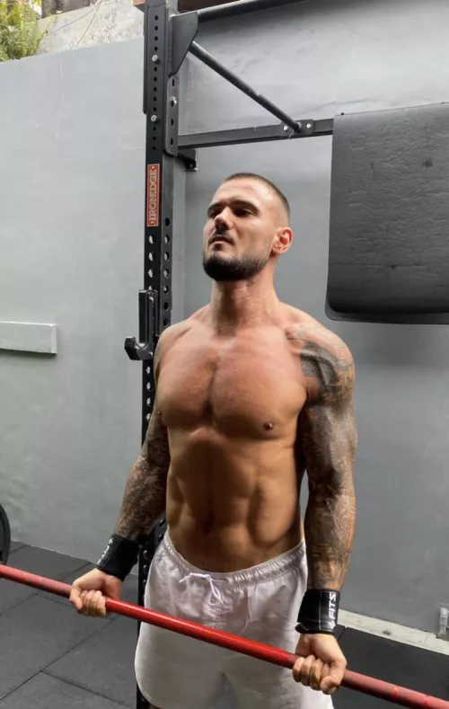 Daddy’s post workout feelings