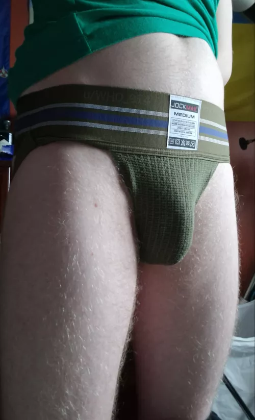 Does this colour suit me? (22)